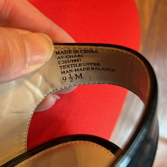 Like new Adrienne Vittadini cork wedges - Picture 11 of 14